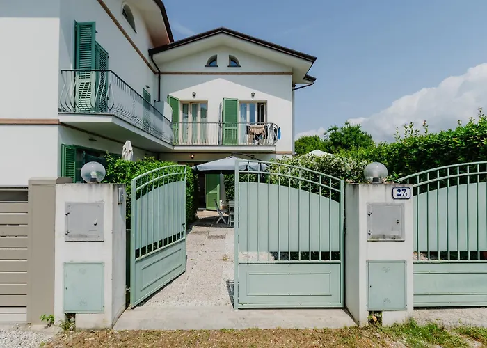 25 Holiday home